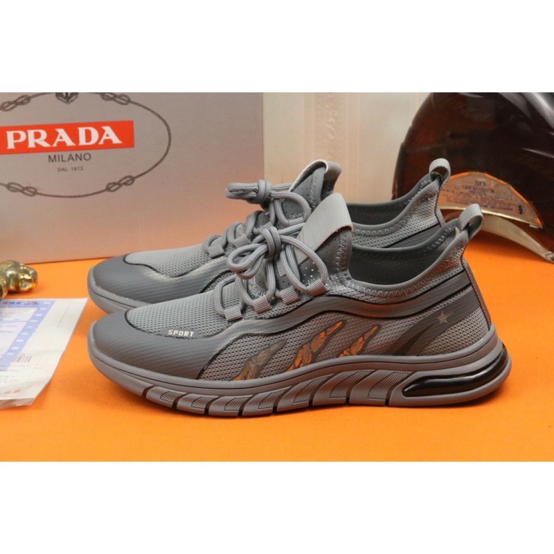 Pra*a casual shoes